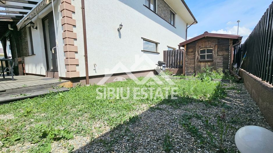 Casa mobilata 4 camere, 2 bai, curte si carport - Poză 13