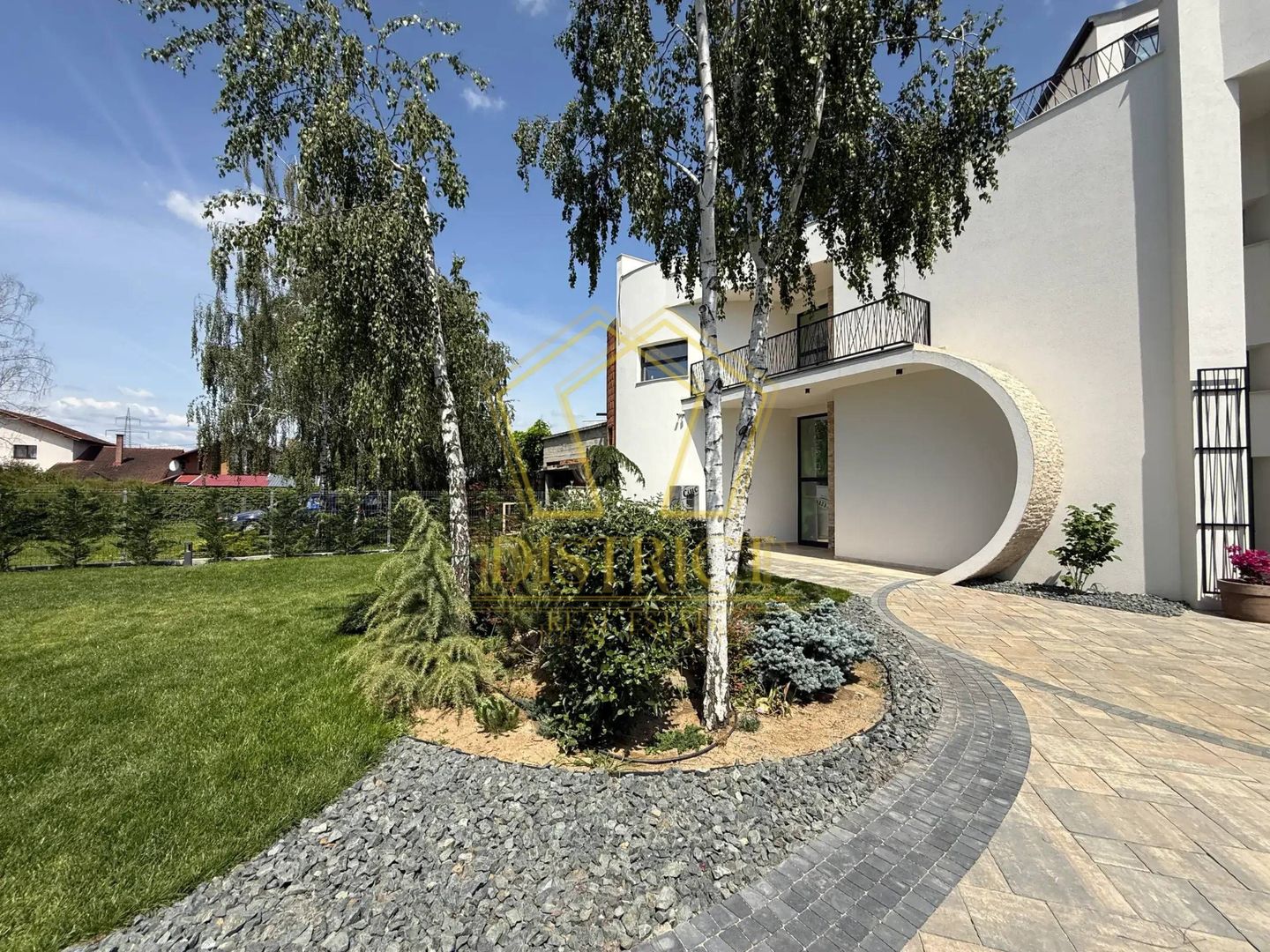 Casa individuală impresionant cu 4 camere si 5 bai | Mosnita Noua - Poză 4