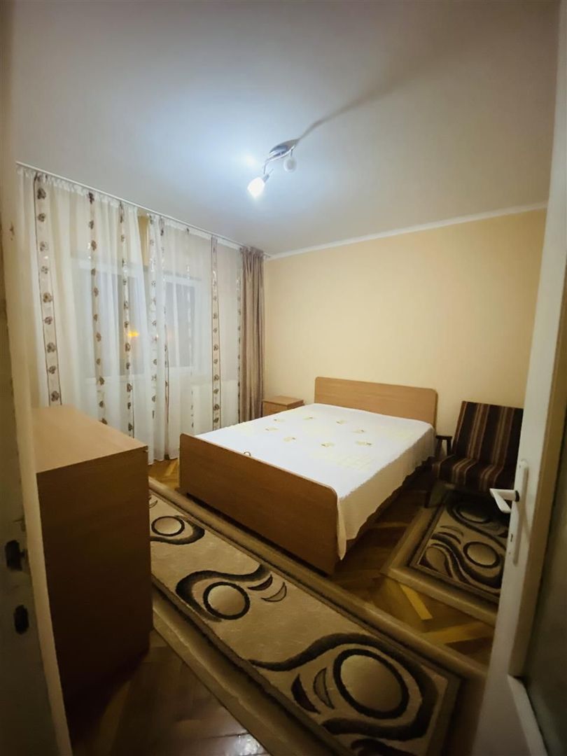 Apartament cu 3 camere 2 bai Iosia - Poză 3