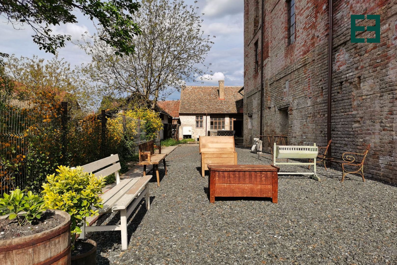 DE ÎNCHIRIAT - Spațiu comercial cu destinații multiple - Nădlac - Poză 5