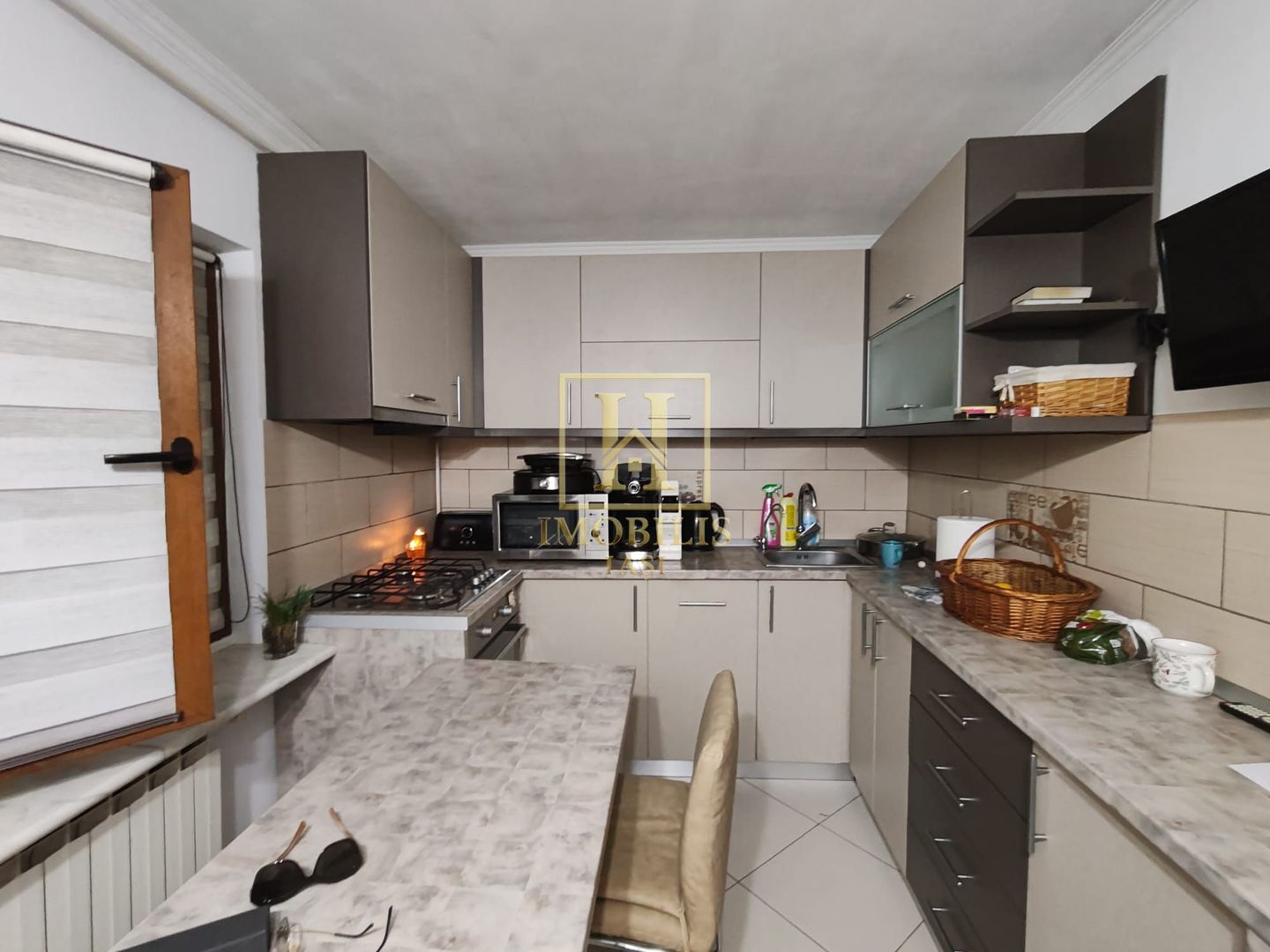 Ideal birou firma!!- Apartament 4 camere, SD, 81mp, Nicolina2 - Poză 1