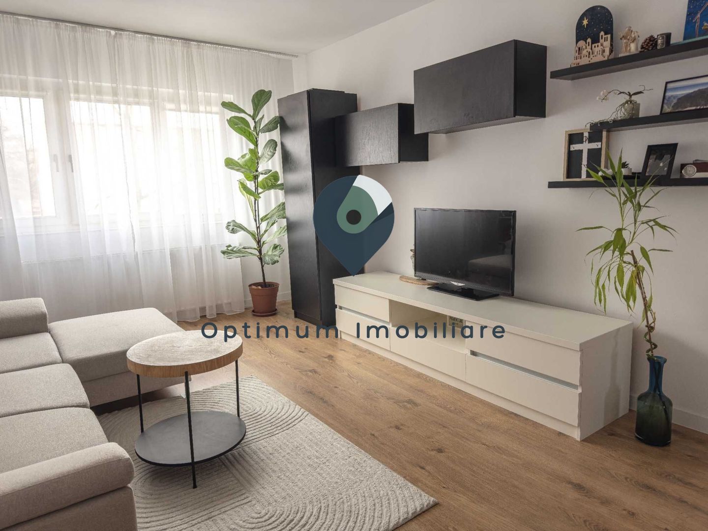 Apartament cu 2 camere, etaj 1/4, renovat, cartier Intre Lacuri ! - Poză 2