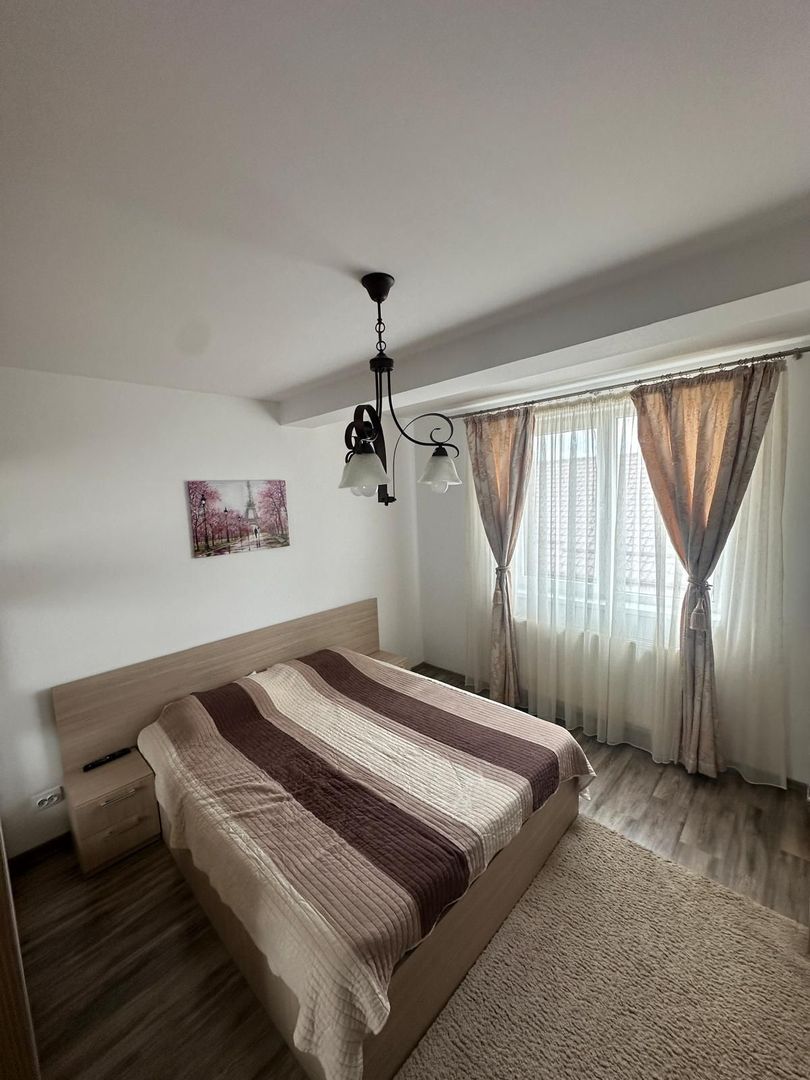 Agentie- Oferim spre inchiriere apartament cu 3 camere decomandat - Poză 15