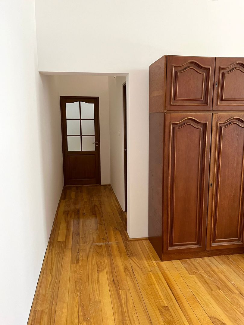 ageuropa.ro vinde ap cam 96mp la etajul unu⁸ - Poză 6