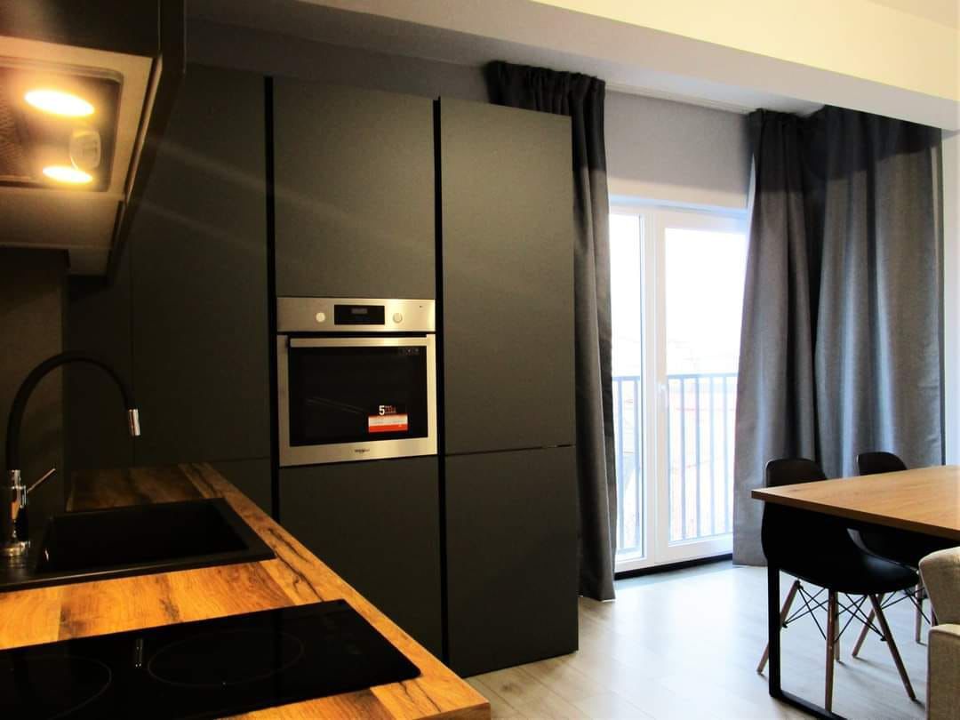 Apartament la Cheie cu parcare zona Balastierei Floresti - Poză 15