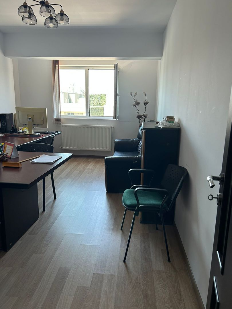 Vanzare garsoniera in Titan, cu centrala, 800m metrou - Poză 3