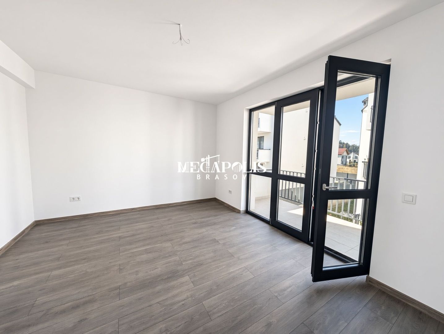 Apartament 2 camere Finisat - Poză 6