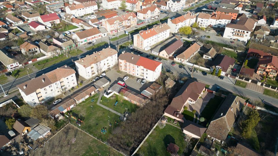 Loc de casa central de 890mp in Vladimirescu - Poză 8