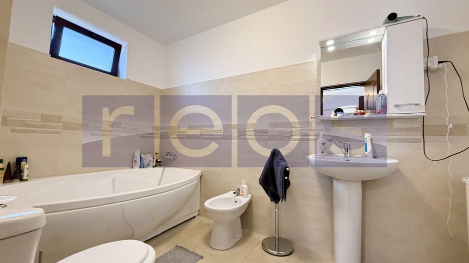 VÂNZARE VILĂ INDIVIDUALĂ | 6 CAMERE | ZONA COLENTINA - Poză 14