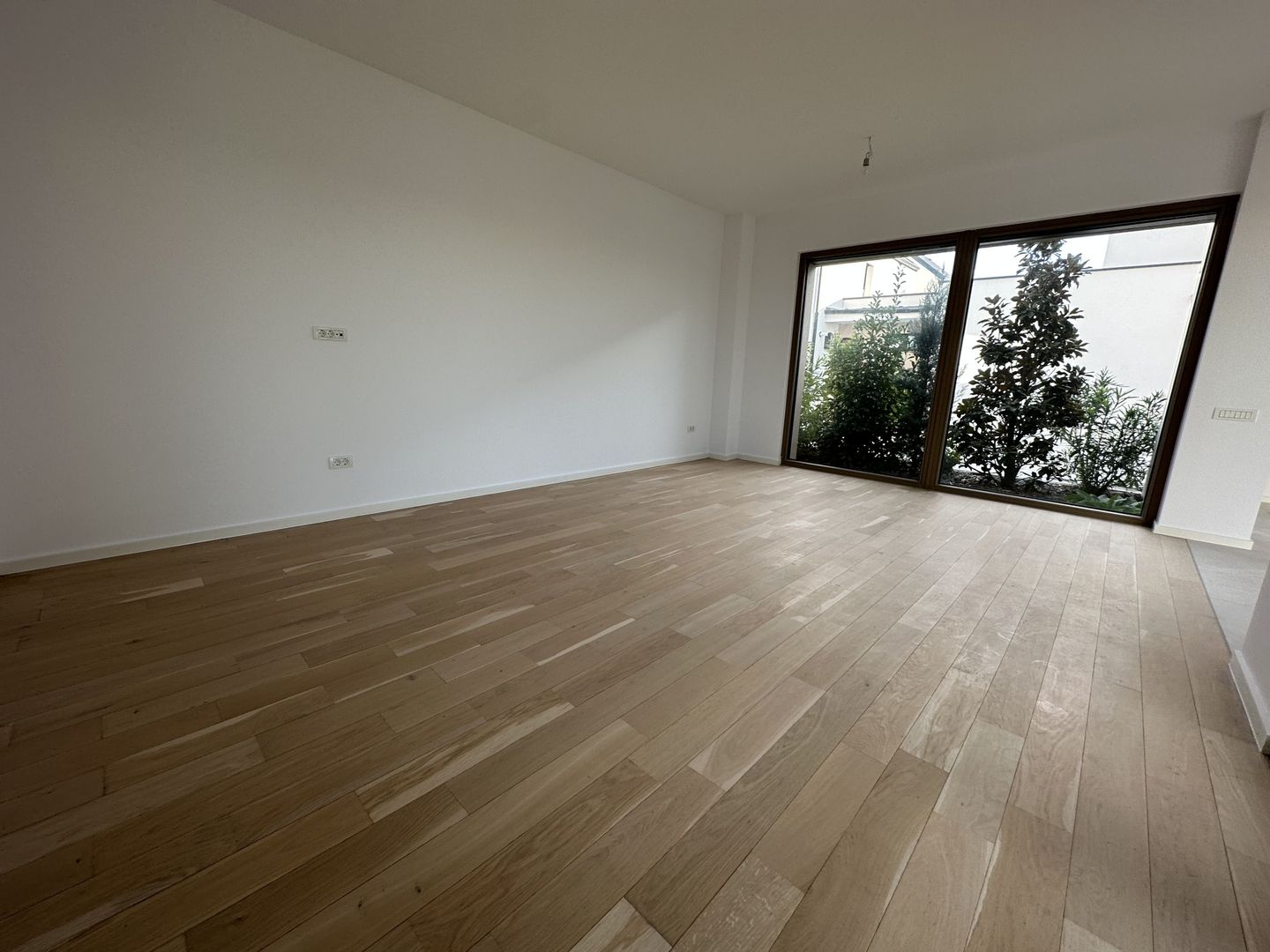 Casa cu 4 camere - Dumbarvita - Poză 17