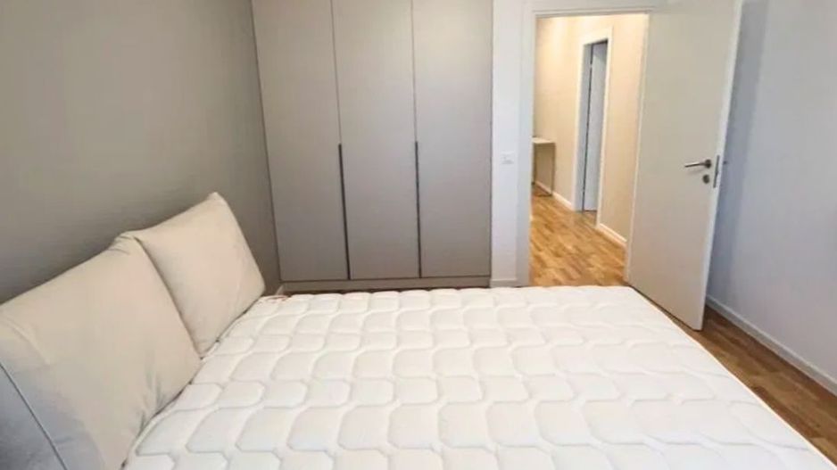 Apartament spațios cu 3 camere în zona Băneasa Jandarmeriei - Poză 6