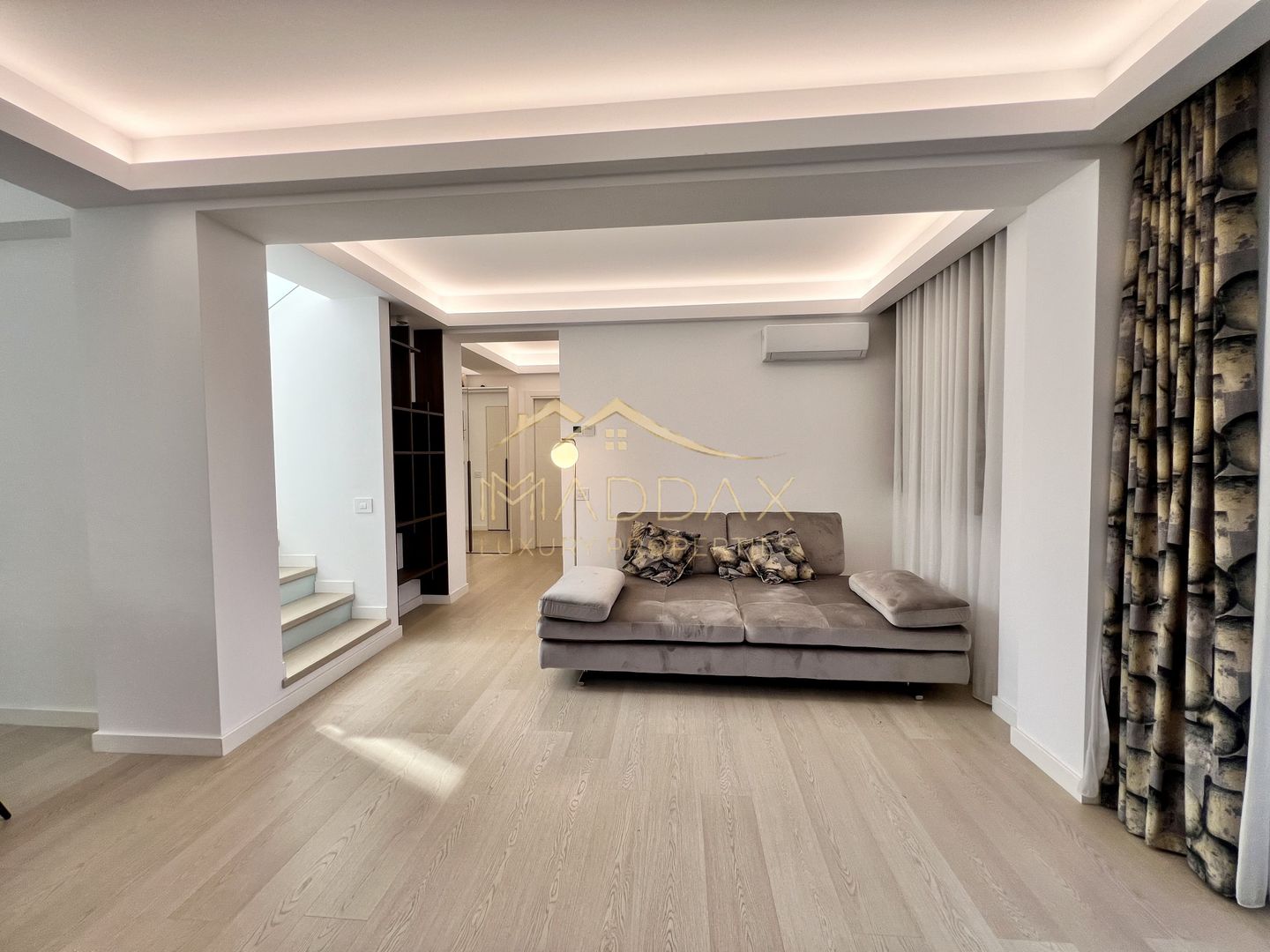 Vila LUX **5 camere**3 locuri parcare** Complex NOU//Sisesti - Poză 66