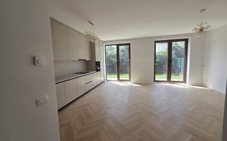 Casă tip townhouse cu grădină proprie în Tunari Park Villas - Poză 2