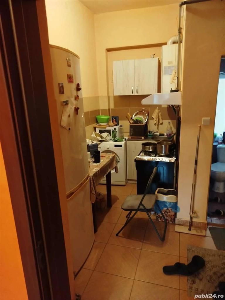 Garsoniera zona Fabric la curte - Poză 2