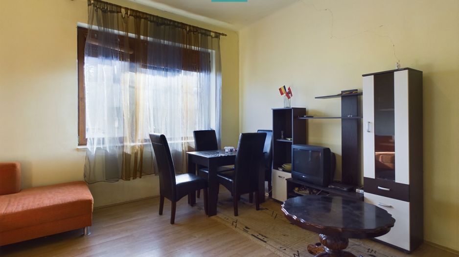 Casă cu teren în Pârneava - Poză 2