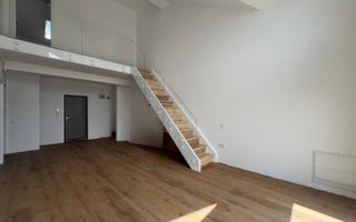 Apartament 4 camere, suprafata generoasa - Poză 2