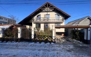 Vânzare, casă, 3 nivele, 6 camere, str. Mihail Sadoveanu, Strășeni - Poză 1