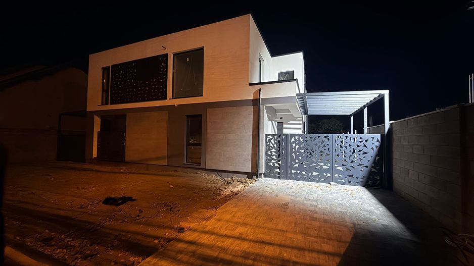 Duplex SUPERB la cheie - zona Aradului - Poză 1