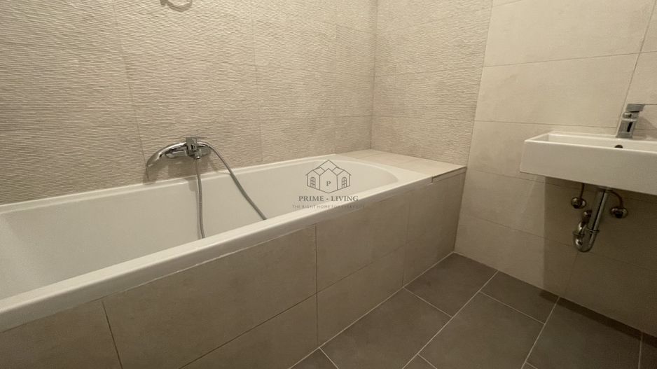 CASA NOU CONSTRUITA IN COMPLEX REZIDENTIAL LA VANZARE IN PIPERA - Poză 13