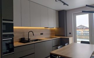 Apartament lux 85 mp utili 3 camere 2 bai si parcare subterana Central - Poză 3