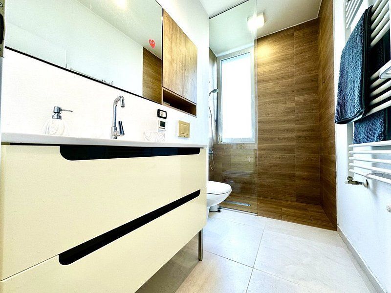 Apartament cu 2 camere, priveliște spre pădure, cochet si primitor, zona Lipovei - Poză 26