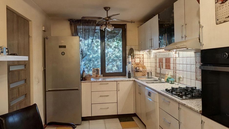 Padurea Cernica - Casa P+1+Pod Inalt, Lot pe Colt 250 Mp, Mobilata - Poză 10