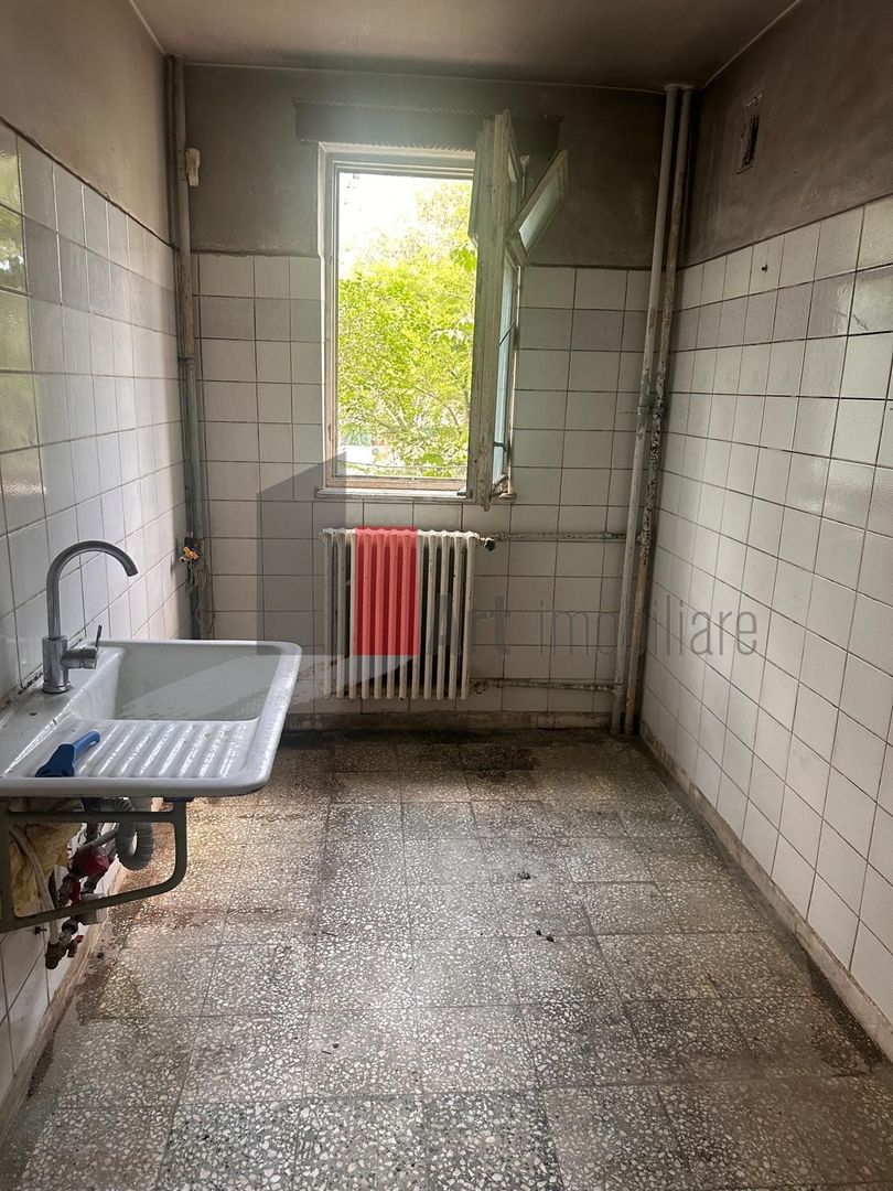 apartament 2 camere Drumul Taberei - Poză 1