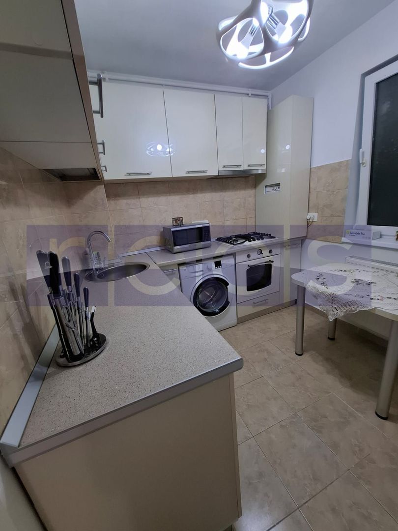 VANZARE APARTAMENT 2 CAMERE + LOC PARCARE SALAJAN 53MP CENTRALA PROPRIE - Poză 7