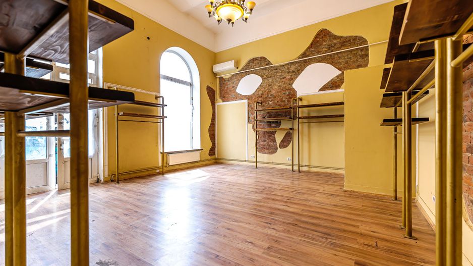 Spațiu comercial în Piața Catedralei - Poză 3