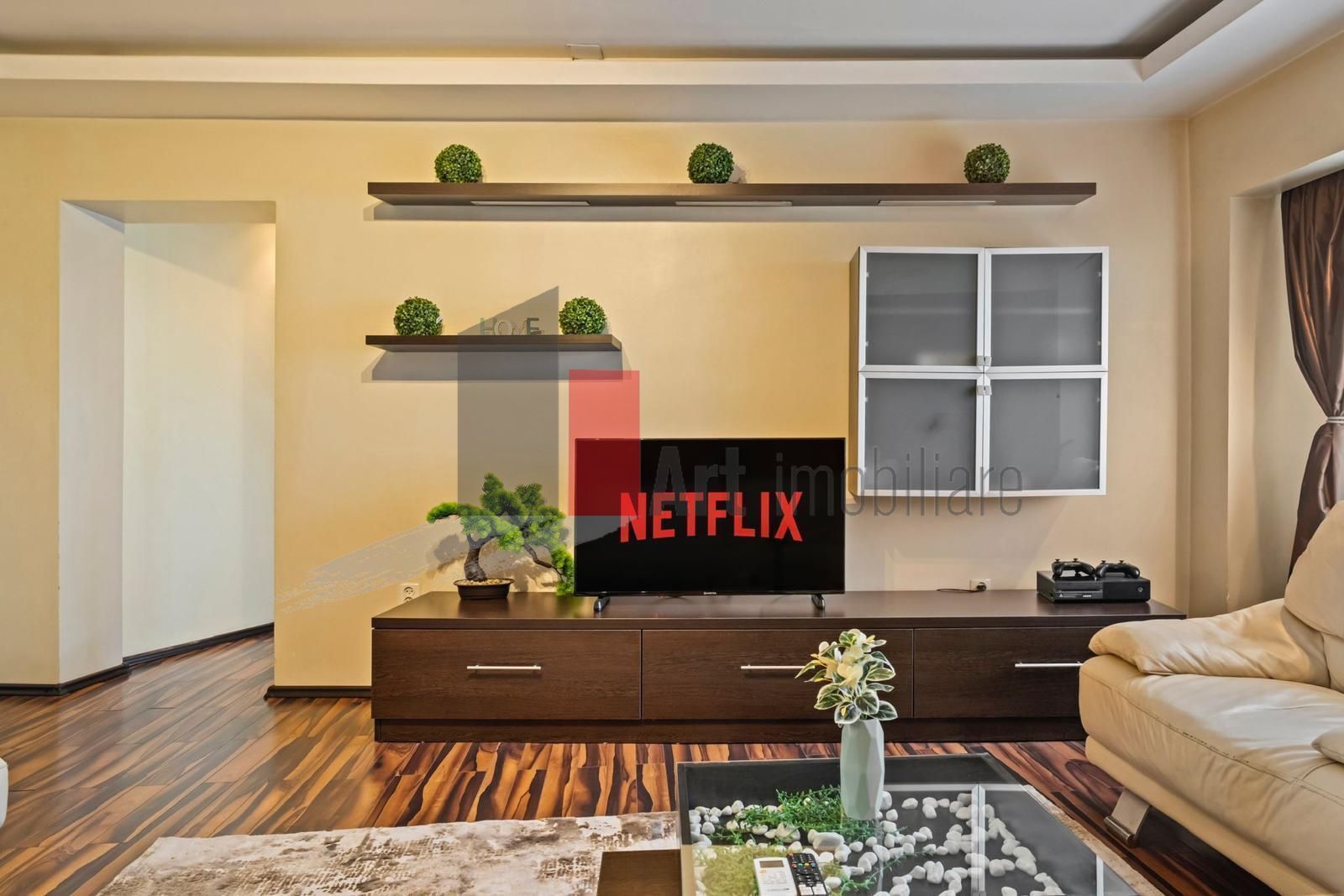 APARTAMENT  DE  4 CAMERE UNIRII - Poză 2