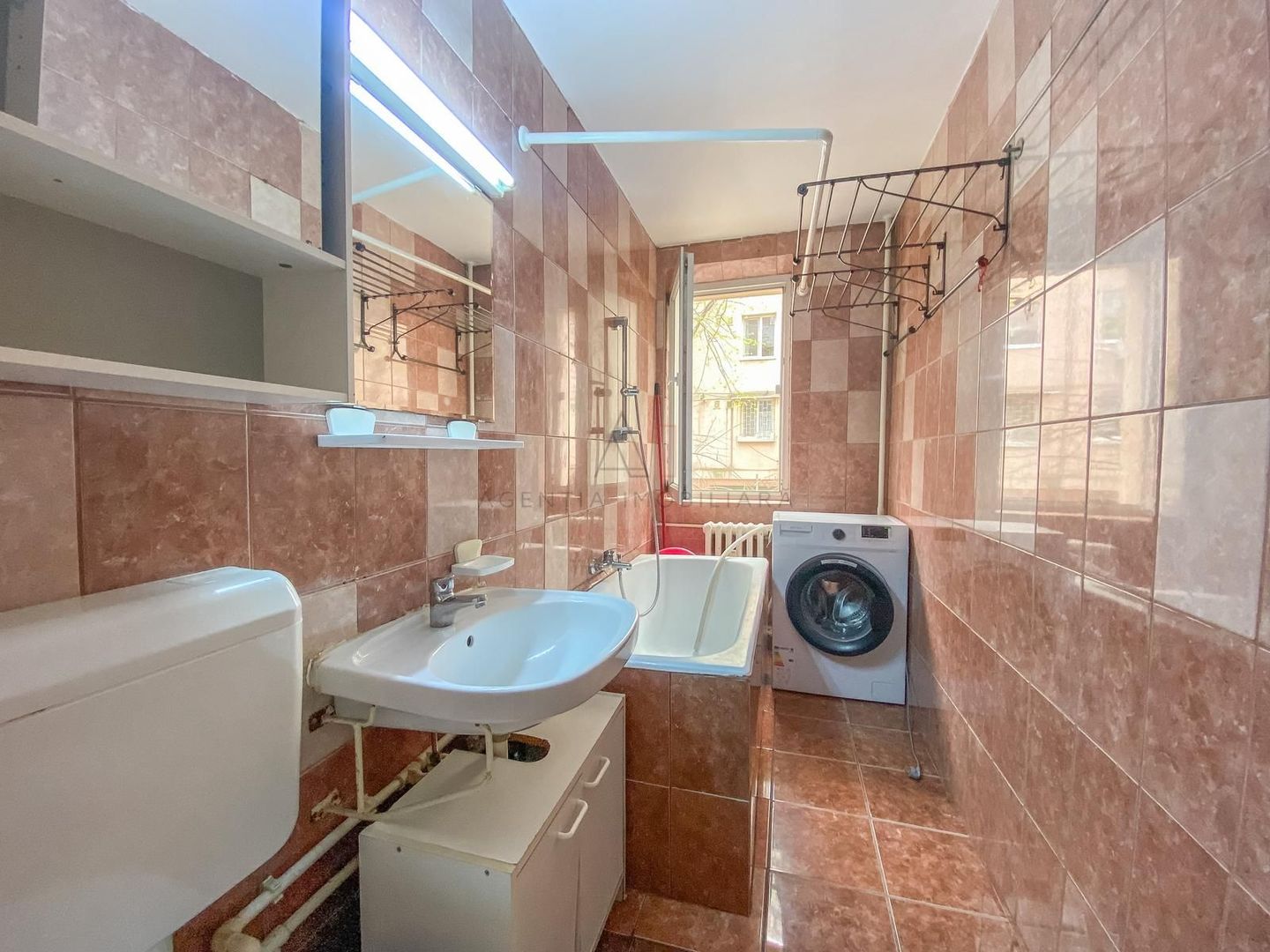 Garsoniera Parc Moghioros | Metrou 2 min - Poză 7