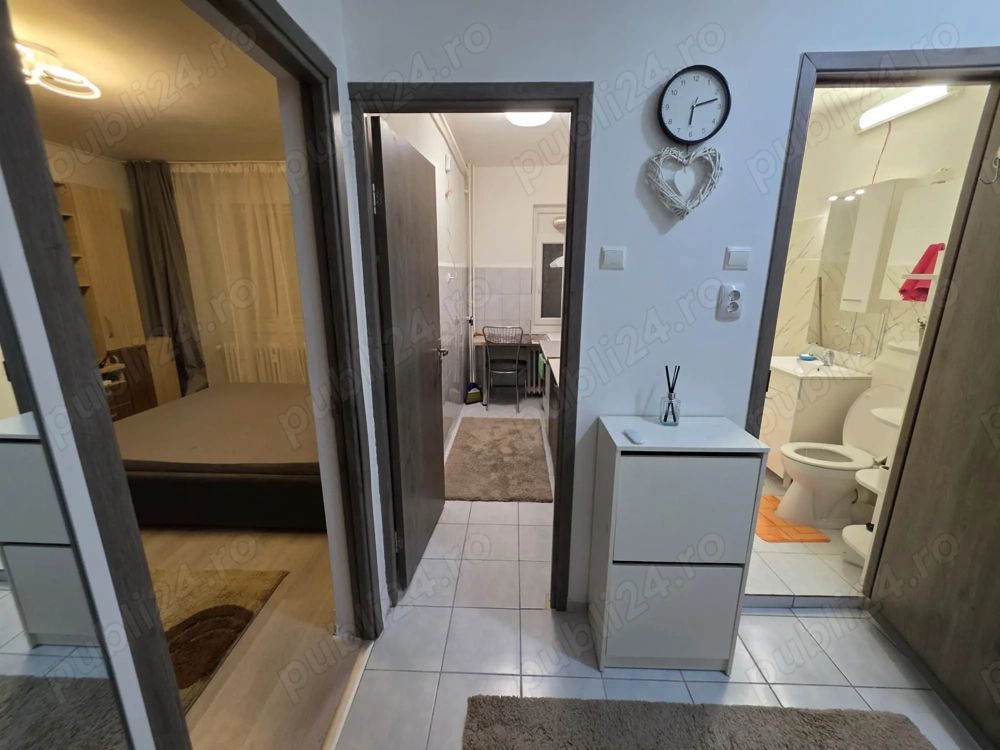 Garsonieră decomandată, parter înalt, mobilată complet, zonă liniștită Vitan - Poză 3