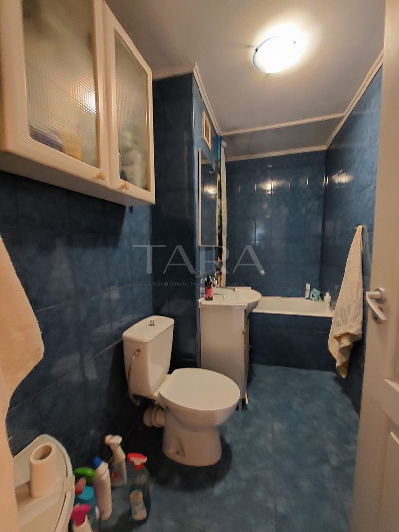 Apartament 4 camere decomandate, etaj intermediar, zonă excelentă. - Poză 7