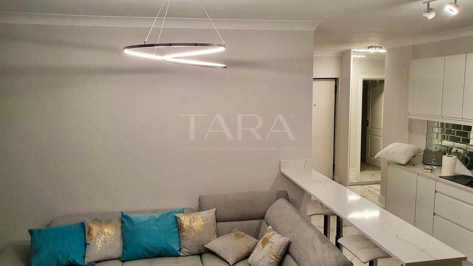 Apartament luminos și elegant cu 3 camere - Poză 1