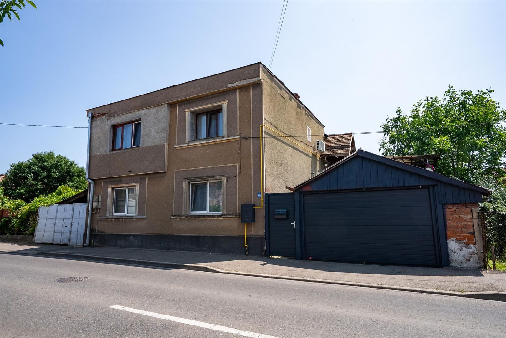 Apartament la casa cu curte proprie pe Ion Bogdan - Poză 6