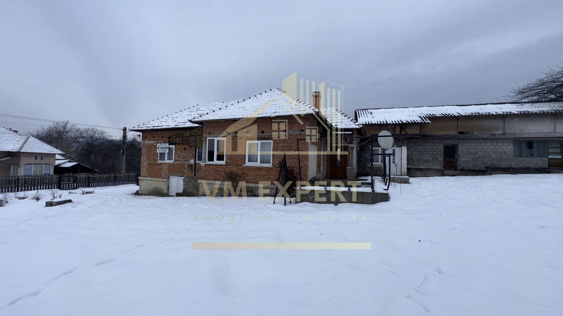 CASĂ 4 CAMERE TEREN 3038 MP ALBEȘTII  DE MUSCEL - Poză 16