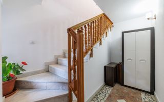 DE INCHIRIAT - Apartament in vila - 2 camere - Str. Trivale - Poză 2