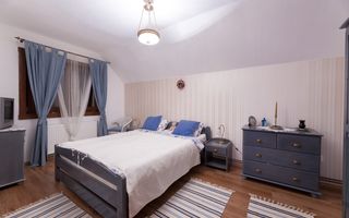 Casă de vacanță în Poiana Mărului. - Poză 9