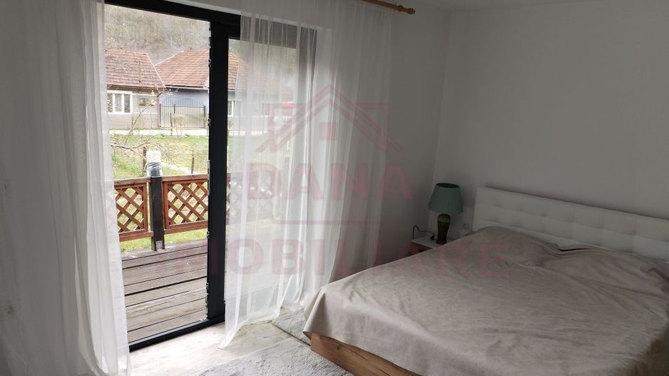 CASĂ DE VÂNZARE ÎN RUSCA MONTANĂ\JUD. CS - Poză 6