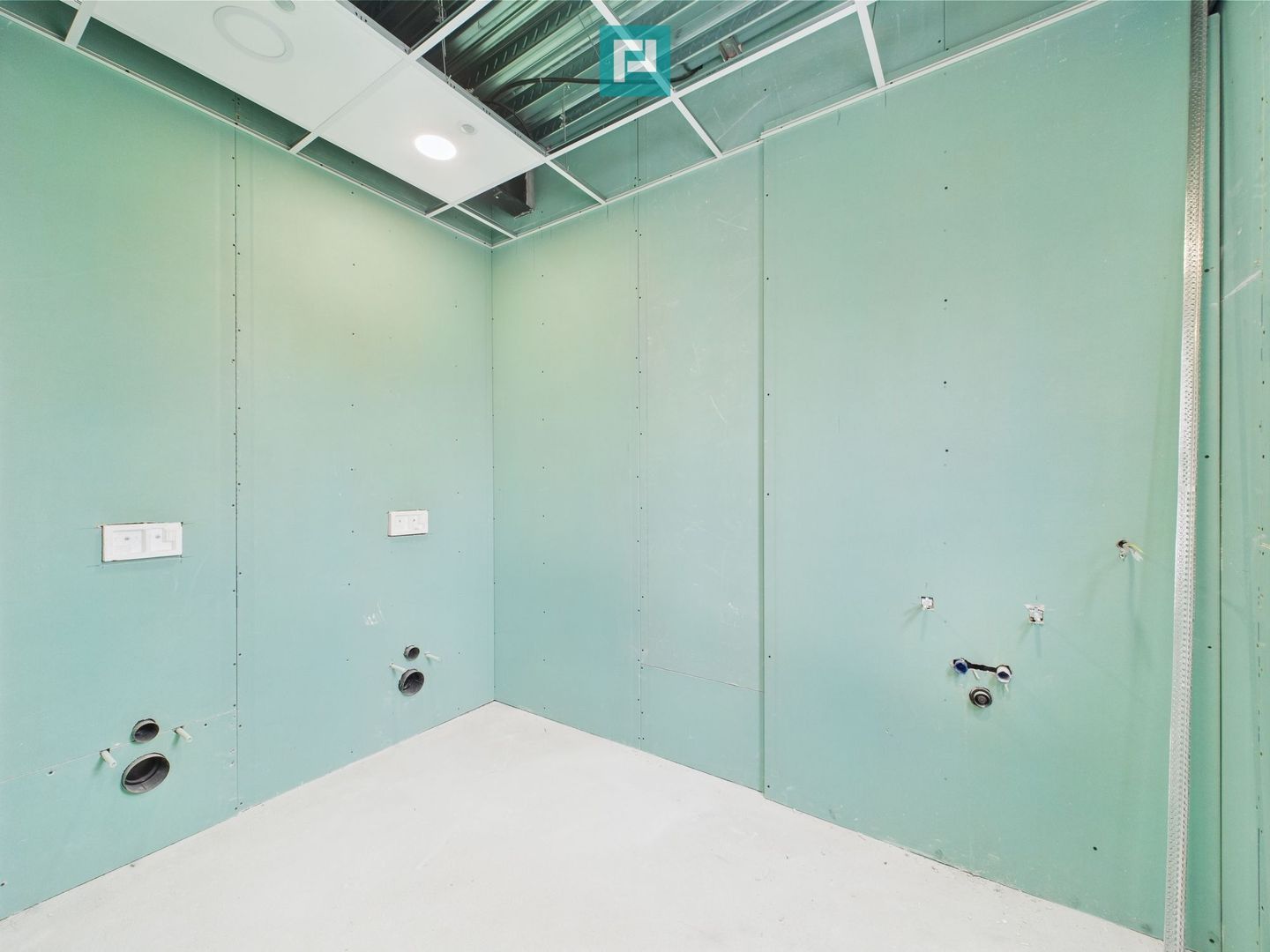 Hală Modernă, în zona Aeroport – 949 mp Utili - Poză 10