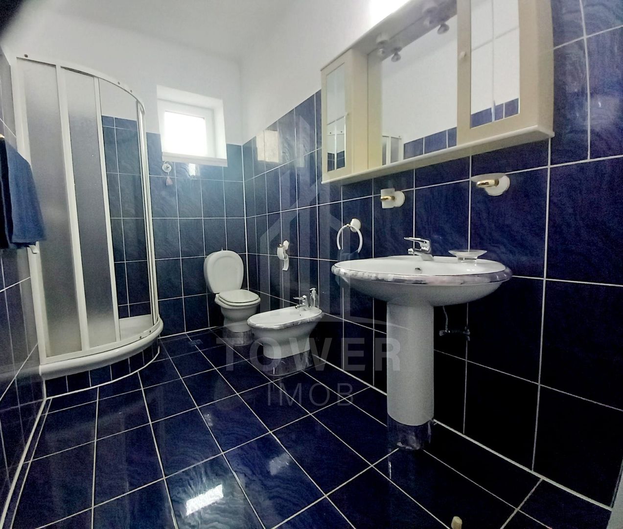 Casă individuală de închiriat -zona Tiglari - Poză 9