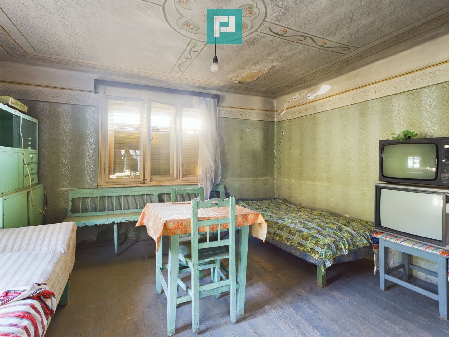 Casă de vacanță de vânzare în Tauț - Poză 10