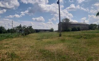 Teren cu spații industriale sau depozitare - Poză 2
