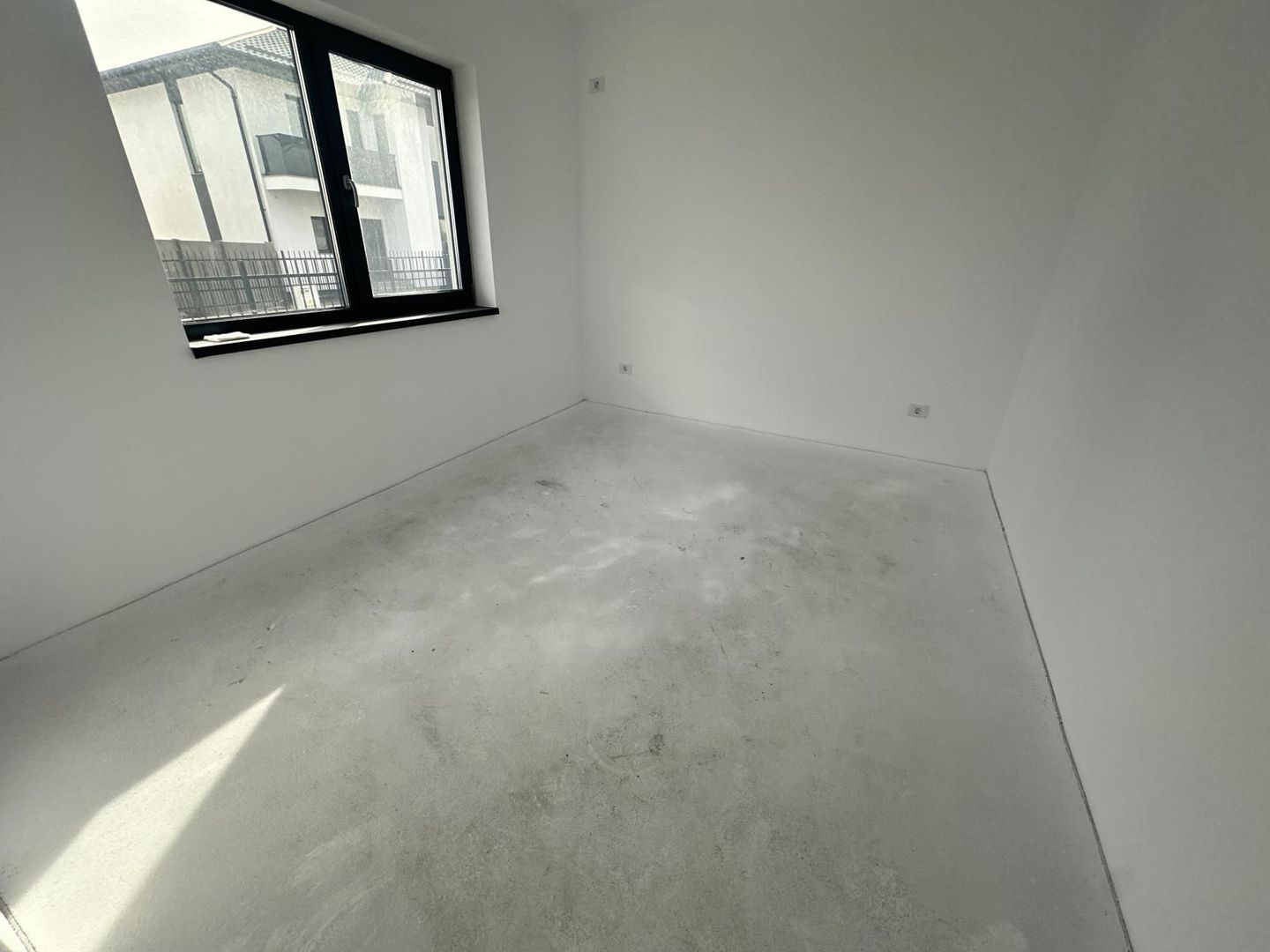 CASA INDIVIDUALA, TOATE UTILITATILE, INCALZIRE PARDOSEALA, COMISION 0% - Poză 15