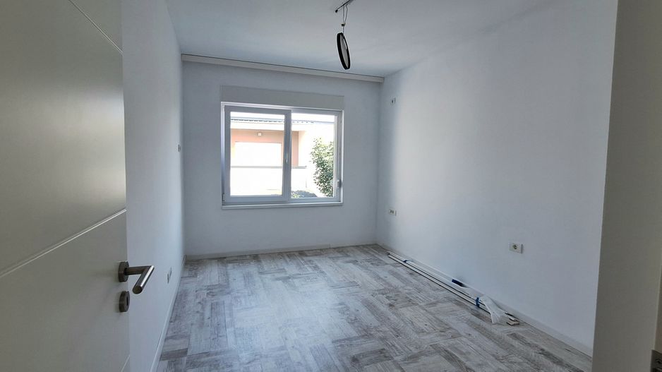 Locuinta insiruita cu 3 camere in Dumbravita - Poză 24