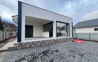 Casa Individuala de vanzare Onesti