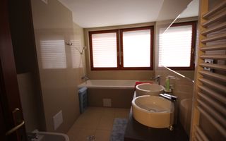 Casa pretabila birouri, camin de batrani - Poză 15