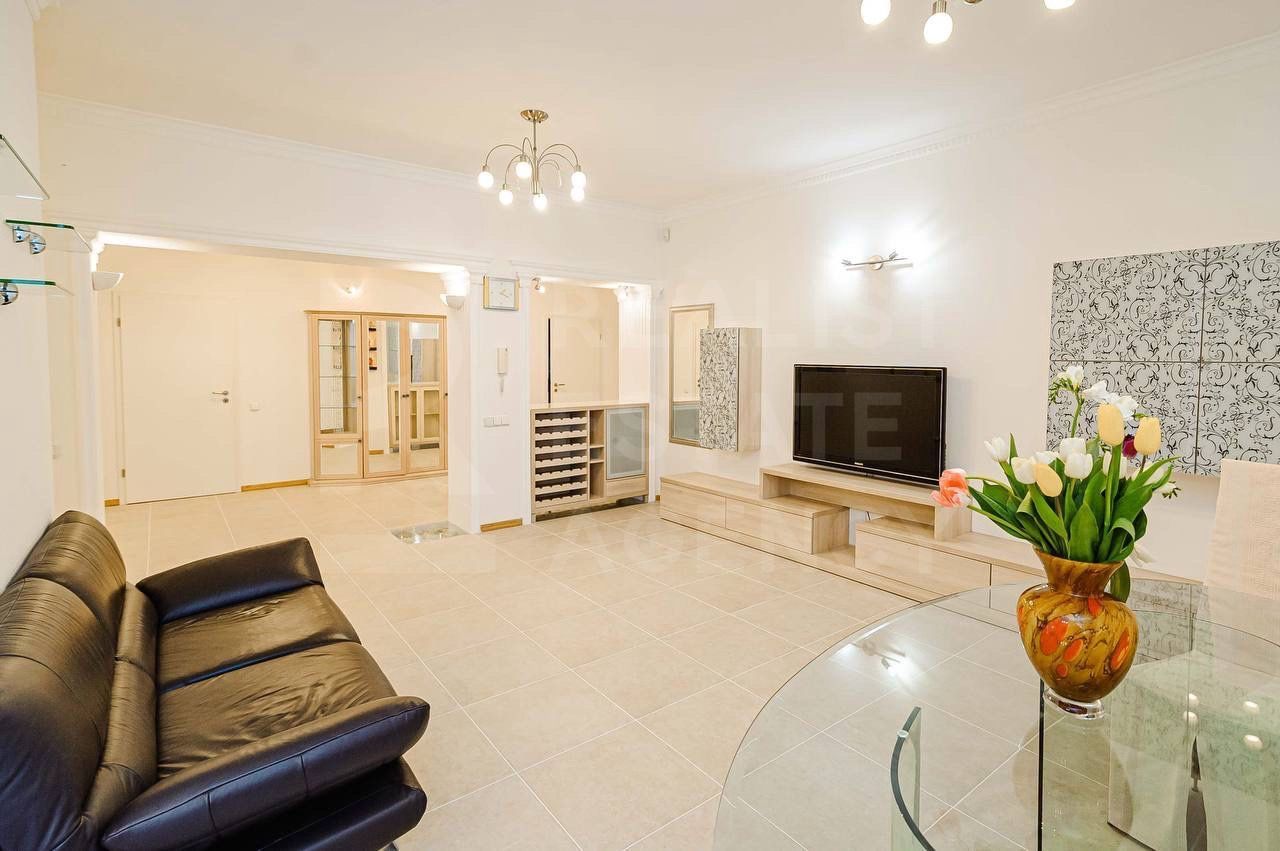 Chirie, apartament, 4 camere, str. Mihai Eminescu, Centru - Poză 4