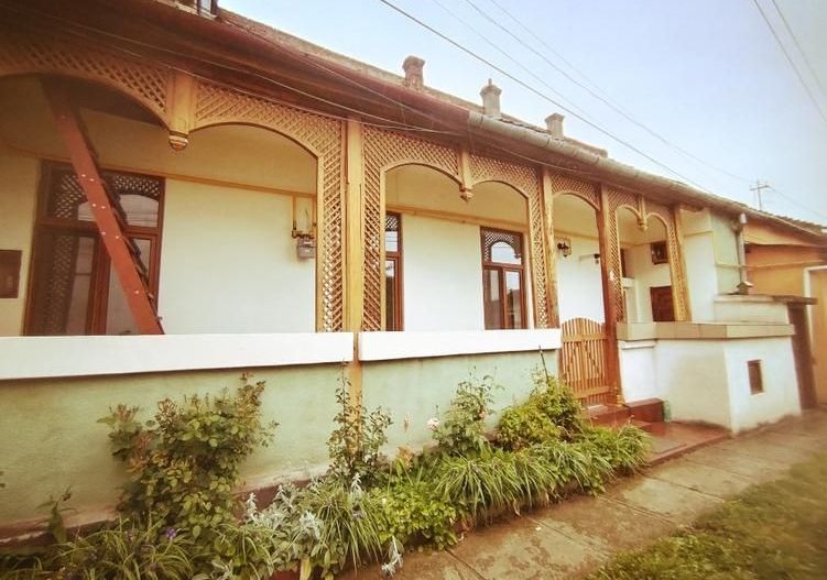 BRASADAS vinde ap 2 cam la curte comună zona CENTRALA. - Poză 2