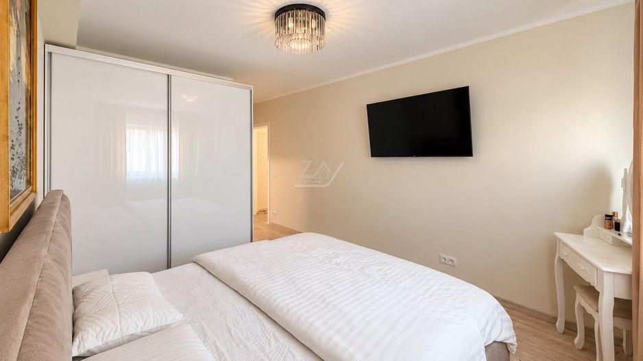 Mobilat si utilat complet. 2 bai. Asfalt. Disponibil imediat. - Poză 9